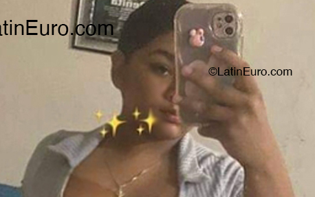 Date this sultry Dominican Republic girl Karla from santo domingo DO52746