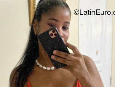 Date this pretty Dominican Republic girl Julieta from Santo Domingo DO53731