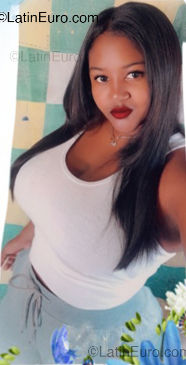 Date this fun Dominican Republic girl Ayla from Santiago DO54415