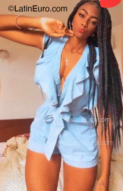 Date this georgeous Colombia girl Lina from Cali CO33245