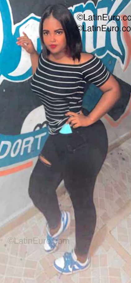 Date this young Dominican Republic girl Mara from Santo Domingo DO55786