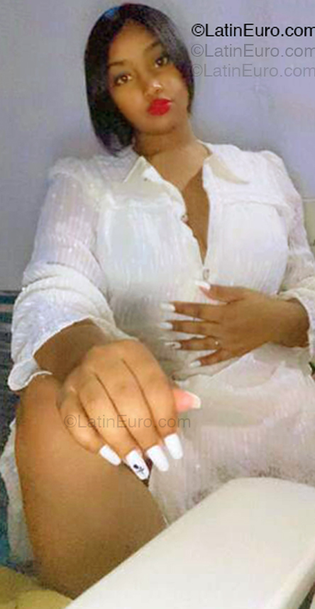 Date this young Dominican Republic girl Jeisla from Santo Domingo DO55006