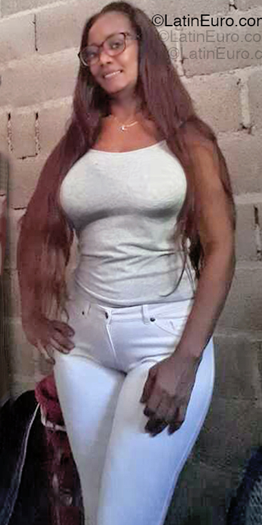 Date this good-looking Dominican Republic girl Francisca from Puerto Plata DO55030