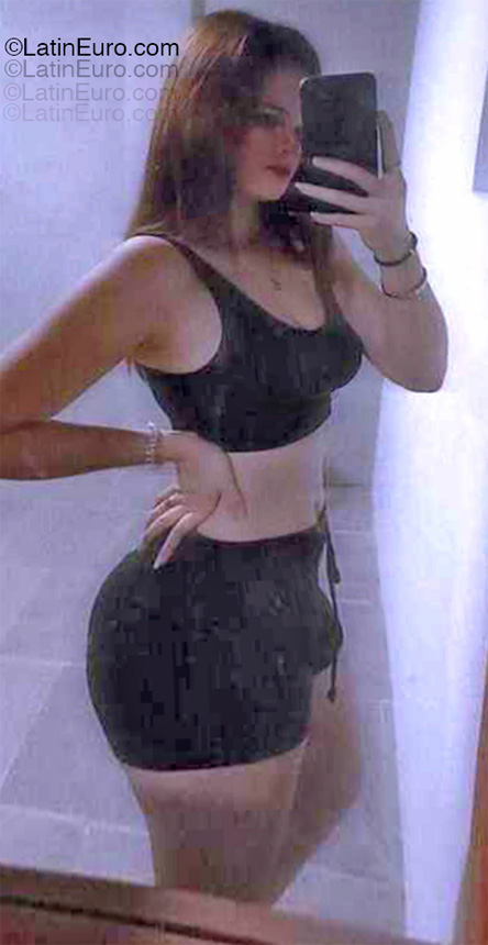 Date this attractive Venezuela girl Roa from Maracaibo VE5316