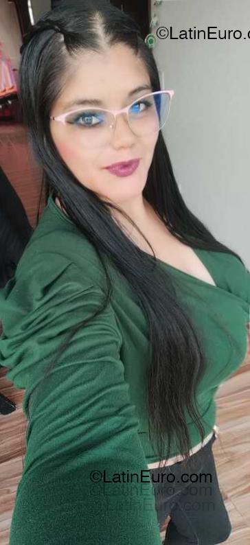 Date this young Colombia girl Xiomara from Zipaquira CO33399