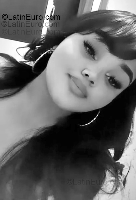 Date this beautiful Dominican Republic girl Michelle from San Juan De La Maguana DO55290