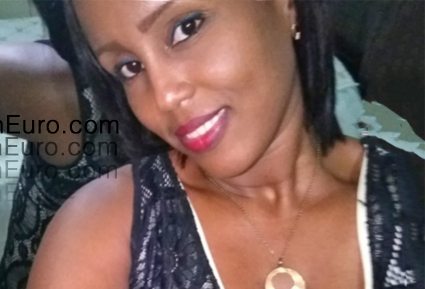 Date this funny Dominican Republic girl Magdalena from Santo Domingo DO55413
