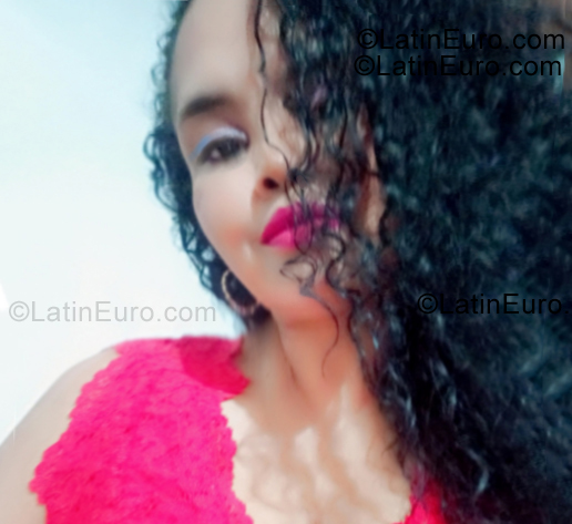 Date this athletic Colombia girl Lis from Medellin CO33473