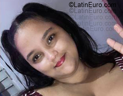 Date this hard body Dominican Republic girl Michel from Santo Domingo DO55463