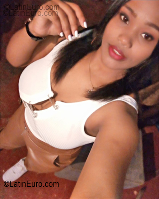 Date this exotic Dominican Republic girl Marleny from Santo Domingo DO55483