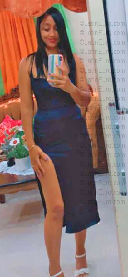 Date this passionate Dominican Republic girl Miosoty from Santo Domingo DO56049