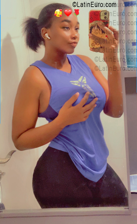Date this good-looking Dominican Republic girl Maria from Santo Domingo DO56060
