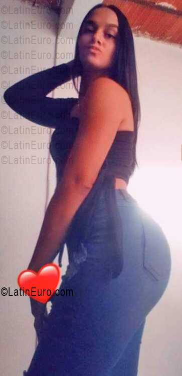 Date this tall Venezuela girl Franyer from Caracas VE5426