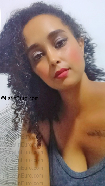 Date this stunning Colombia girl Maidely from Barranquilla CO33717