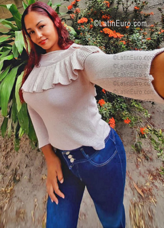 Date this hard body Venezuela girl Isabel from Caracas VE5624