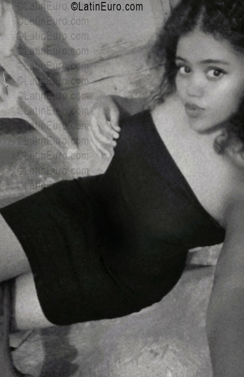 Date this fun Dominican Republic girl Esme from La Altagracia DO56349