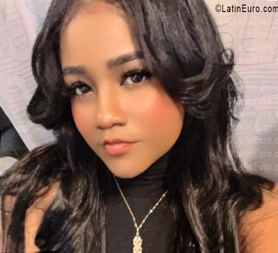 Date this fun Puerto Rico girl Rossy from San Juan PR269