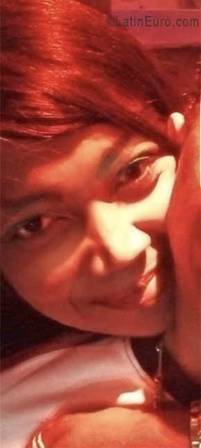 Date this voluptuous Dominican Republic girl Wanda from Santo Domingo DO56612