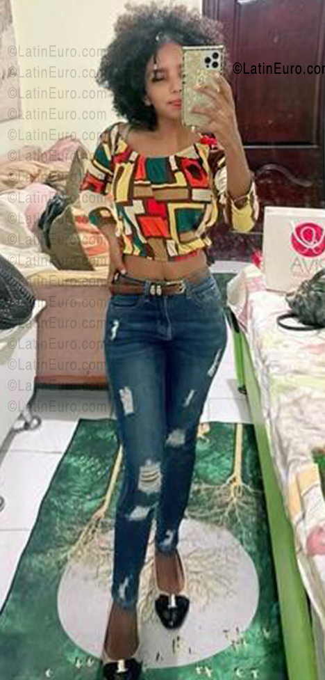 Date this tall Dominican Republic girl Yafreisi from La Altagracia DO56659