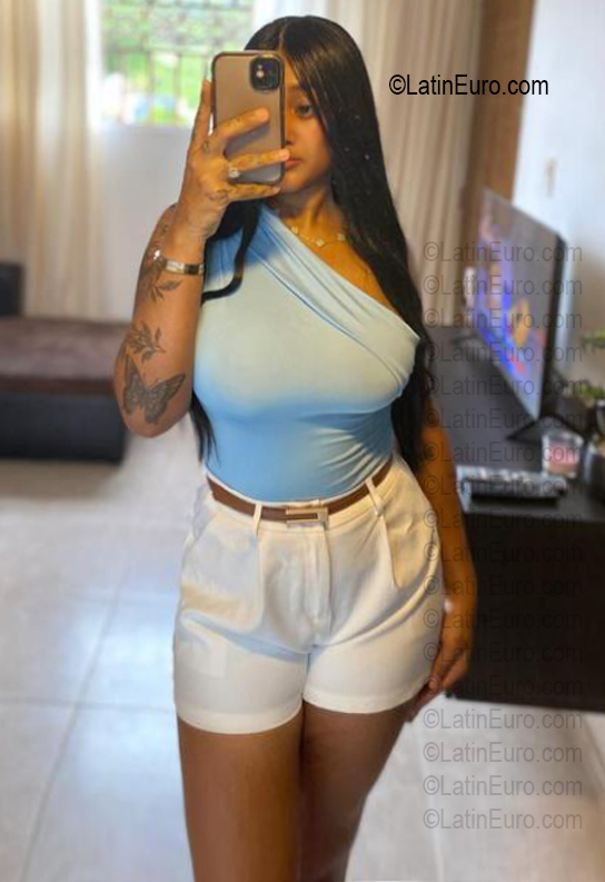 Date this hot Dominican Republic girl Rain from Santiago De Los Caballeros DO56765