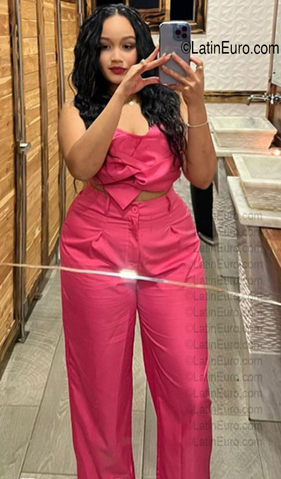 Date this attractive Dominican Republic girl Rosa from Santiago DO56820