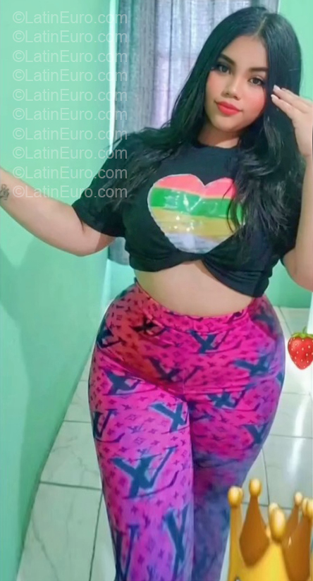 Date this happy Dominican Republic girl Marbel from Santiago De Los Caballeros DO57197