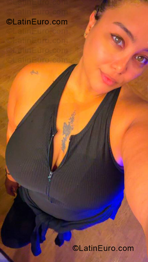 Date this cute United States girl Jael from Miami US25806